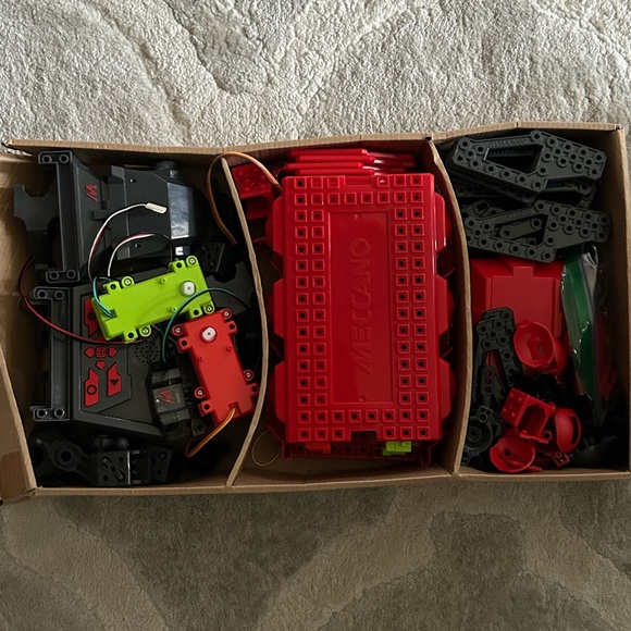 Meccano Erector spider robot - Picture 4 of 13